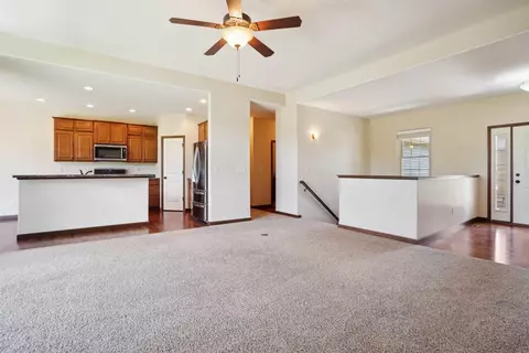 2817 Pendleton Dr, Cedar Falls, IA 50613 photo 6