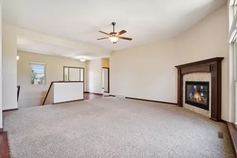 2817 Pendleton Dr, Cedar Falls, IA 50613 photo 5