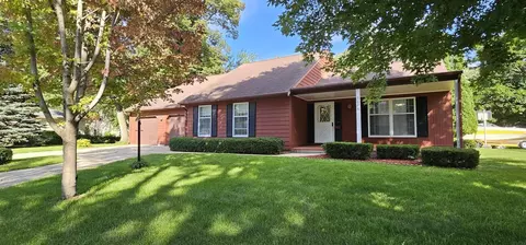 300 N Joslin St, Charles City, IA 50616