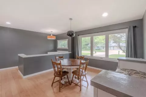 620 Baker Dr, Cedar Falls, IA 50613 photo 6