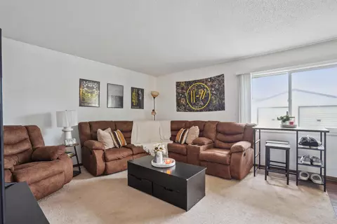 1207 Meadow Ln, Waterloo, IA 50701 photo 8