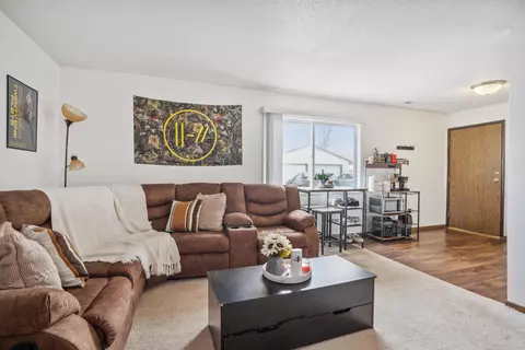 1207 Meadow Ln, Waterloo, IA 50701 photo 9