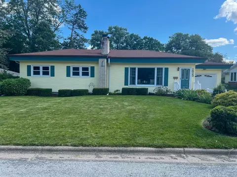 1823 NW 2nd Ave, Waverly, IA 50677