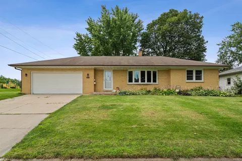 452 Carolina Ave, Waterloo, IA 50702
