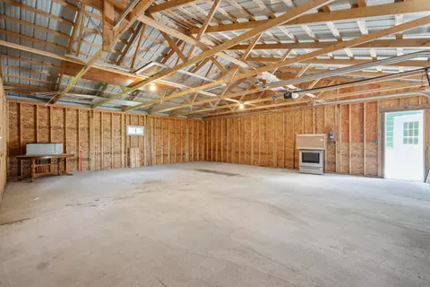 206 N 3rd St, Hazleton, IA 50641 photo 18