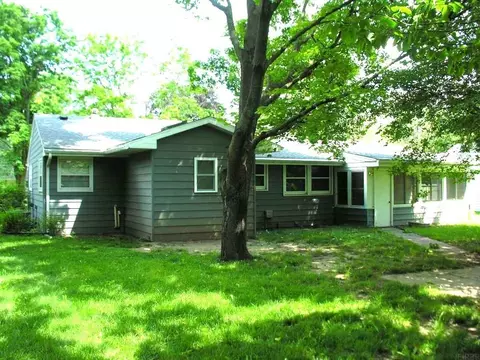 1303 NW 10th St, Austin, MN 55912 photo 3