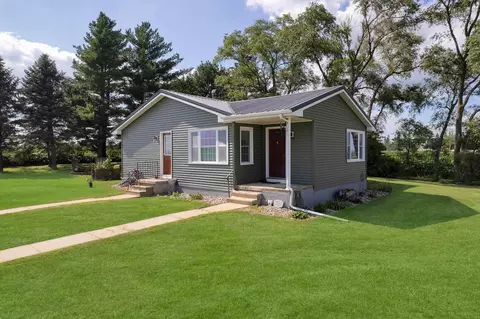 1019 Slater Ave, Aurora, IA 50607