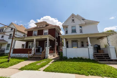 917 W 5 St, Waterloo, IA 50702