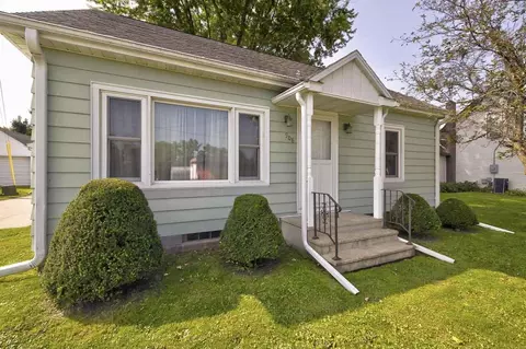 908 E Main St, Caledonia, MN 55921