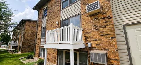 506 Commercial Apt G St, Laporte City, IA 50651