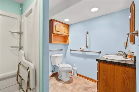 1315 Upton Ave, Waterloo, IA 50701 photo 16