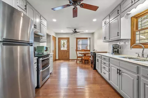 1315 Upton Ave, Waterloo, IA 50701 photo 4