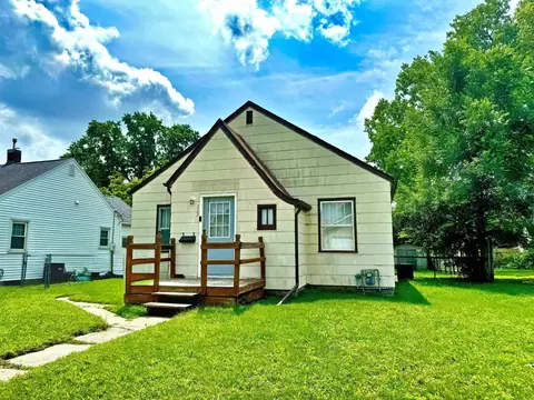 312 Monroe St, Waterloo, IA 50703