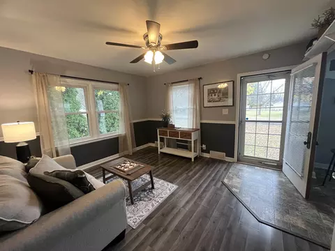 425 Church St, Jesup, IA 50648
