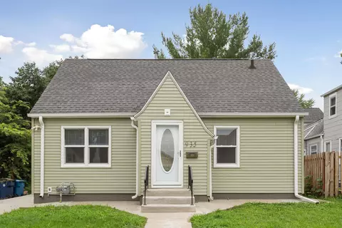 935 Leavitt St, Waterloo, IA 50702