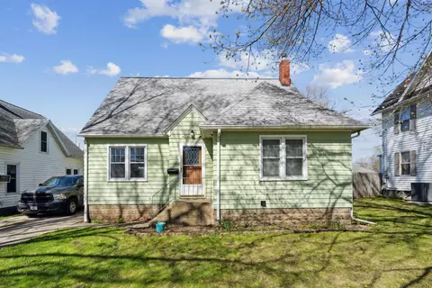 404 4th Ave SE, Oelwein, IA 50662