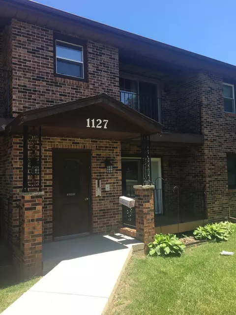 1127 Flammang Dr #4, Waterloo, IA 50702