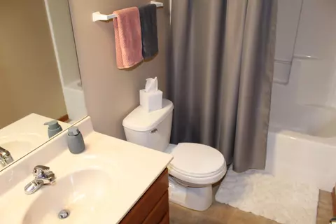 4908 Millenium Dr, Cedar Falls, IA 50613 photo 13