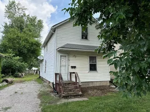 1122 NE 32nd St, Cedar Rapids, IA 52402