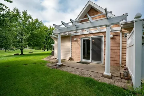 1401 3rd St SW #111, Waverly, IA 50677