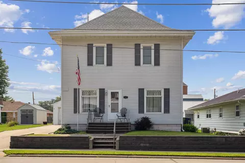 1517 5th St, Gilbertville, IA 50634