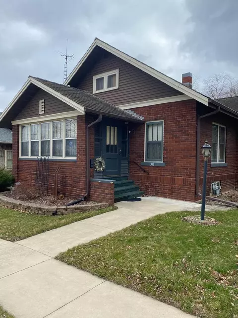 303 SE 1st St, Tripoli, IA 50676