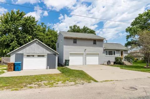 314 Brees St, Waterloo, IA 50703