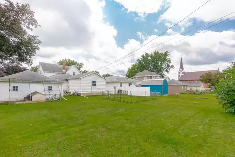 414 E 1st St, Sumner, IA 50674 photo 17