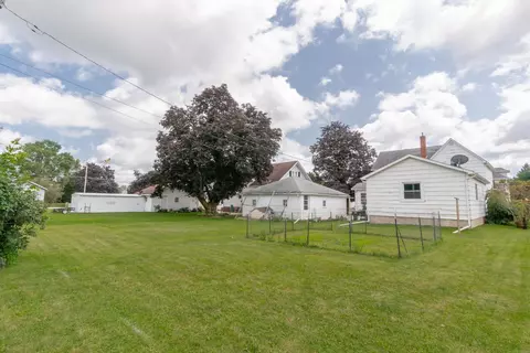 414 E 1st St, Sumner, IA 50674 photo 15