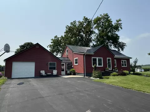 15926 Keith St, Aplington, IA 50604