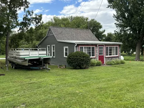 1749 Golf Course Blvd #24, Independence, IA 50644