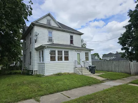 126 W Arlington, Waterloo, IA 50703