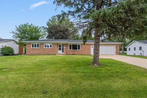 1022 Ora Dr, Waterloo, IA 50701