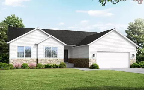 131 Sunbird Ct, Waterloo, IA 50701