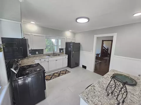 112 Summit Ave, Waterloo, IA 50701 photo 8