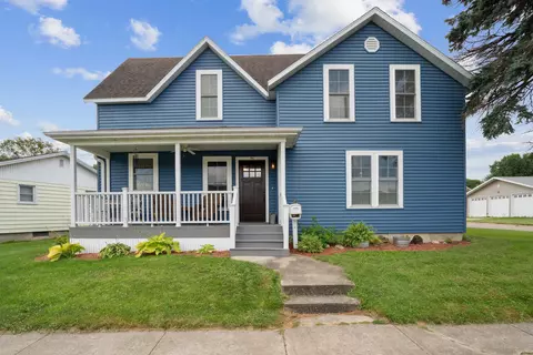 701 E Water St, Decorah, IA 52101