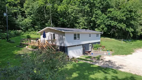 26317 Aztec Rd, Wadena, IA 52169