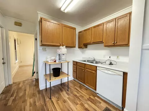 Kitchen - 718 Wallgate Ave, Waterloo, IA 50701 photo 2 of 2