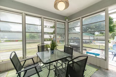 1140 E Ridgeway Ave, Waterloo, IA 50702 photo 19