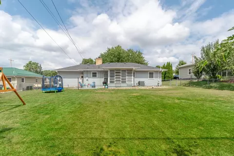 1140 E Ridgeway Ave, Waterloo, IA 50702 photo 22