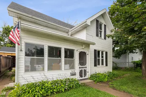 103 Riverside St, Marshalltown, IA 50158