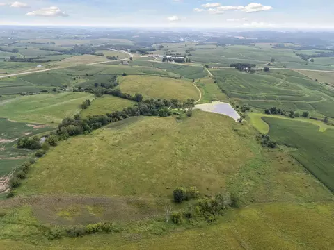 20264 Grandview Rd, Elkader, IA 52043