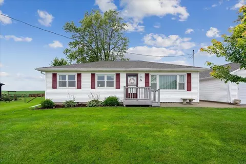 24 Eagle Rd, Waterloo, IA 50701 photo 2