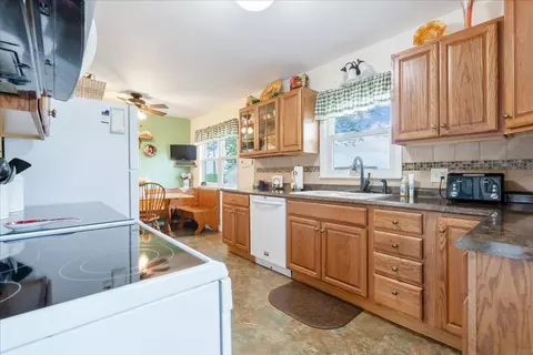 24 Eagle Rd, Waterloo, IA 50701 photo 8