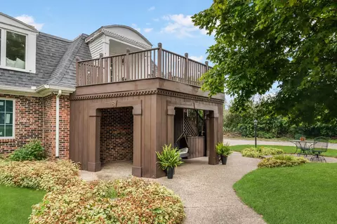 2114 W 1st St #8, Cedar Falls, IA 50613