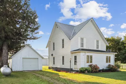1204 Washington Ave, Lamont, IA 50650