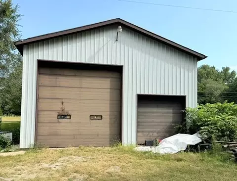 630 Webster St, Waterloo, IA 50703
