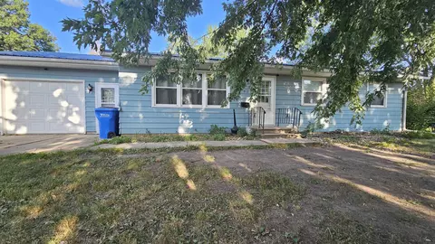 412 West St, Plainfield, IA 50666