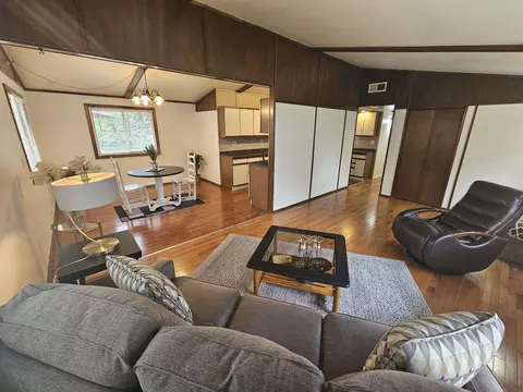 1638 Robin Rd, Waterloo, IA 50701 photo 3