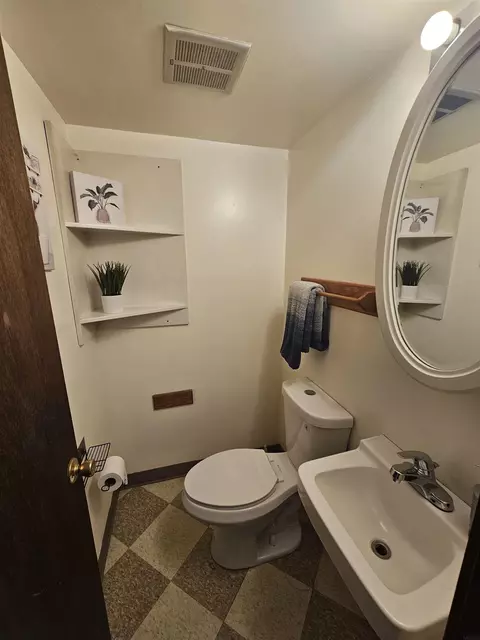1638 Robin Rd, Waterloo, IA 50701 photo 15